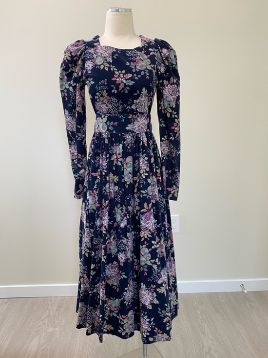 Laura Ashley Dresses & Skirts - Vintage Laura Ashley Navy Floral Corduroy Long-Sleeve Midi Dress